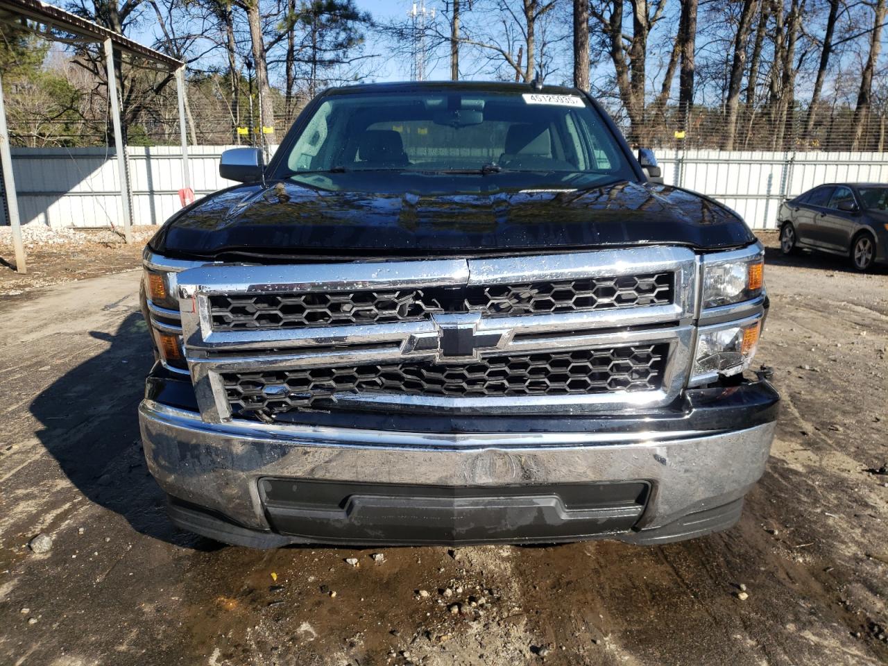 2015 Chevrolet Silverado - Image 5