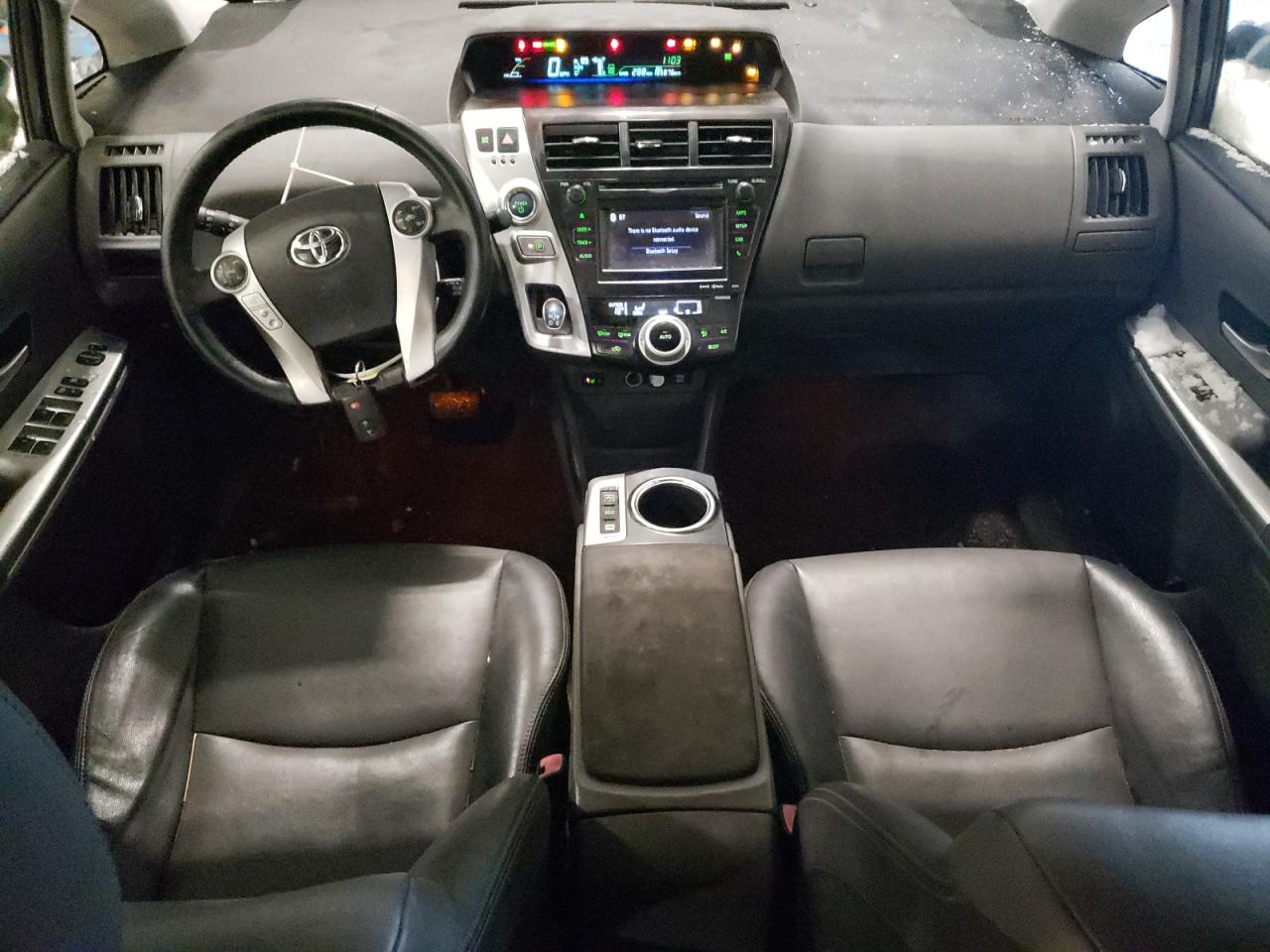 2013 Toyota Prius - Image 8