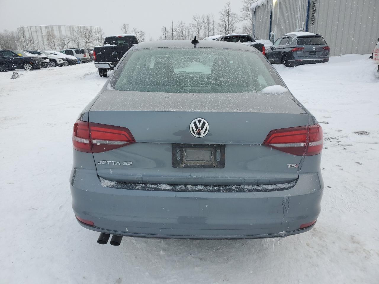 2017 Volkswagen Jetta - Image 6