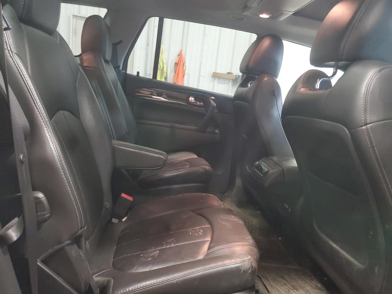 2017 Buick Enclave - Image 11