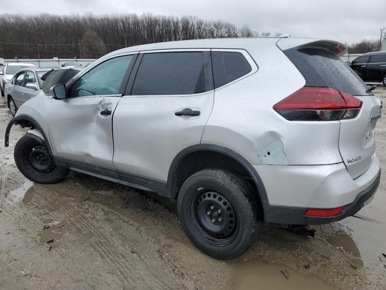 2020 Nissan Rogue - Image 2