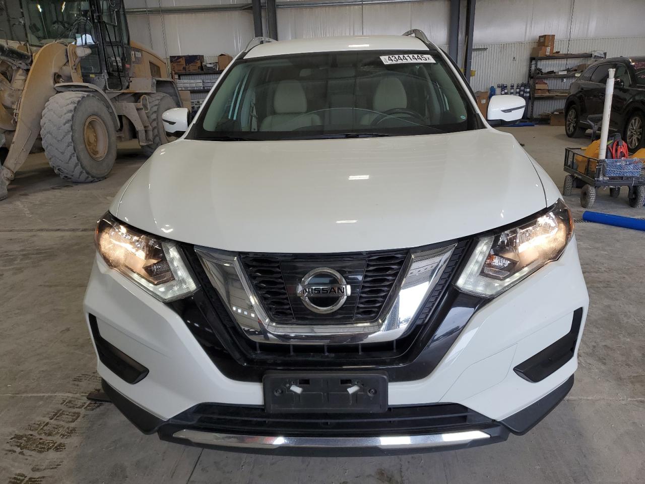 2017 Nissan Rogue - Image 5