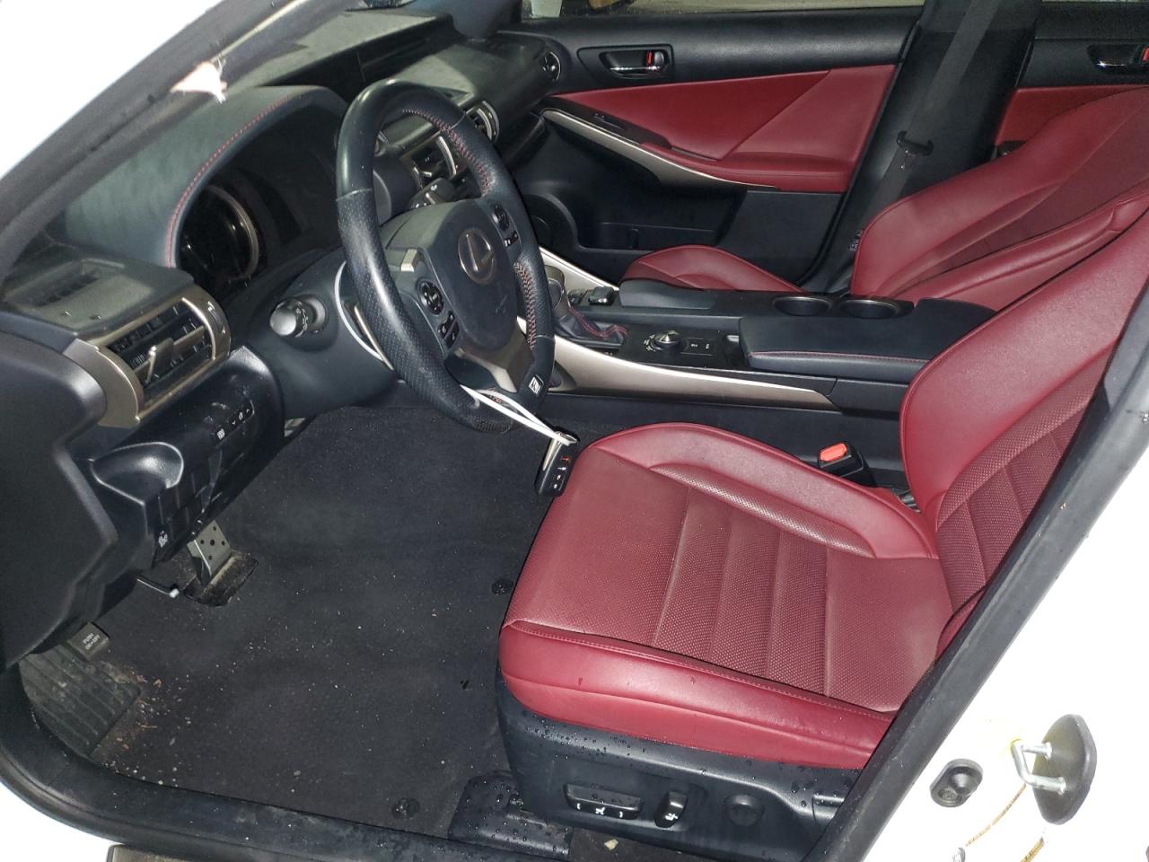 2015 Lexus IS - Image 7