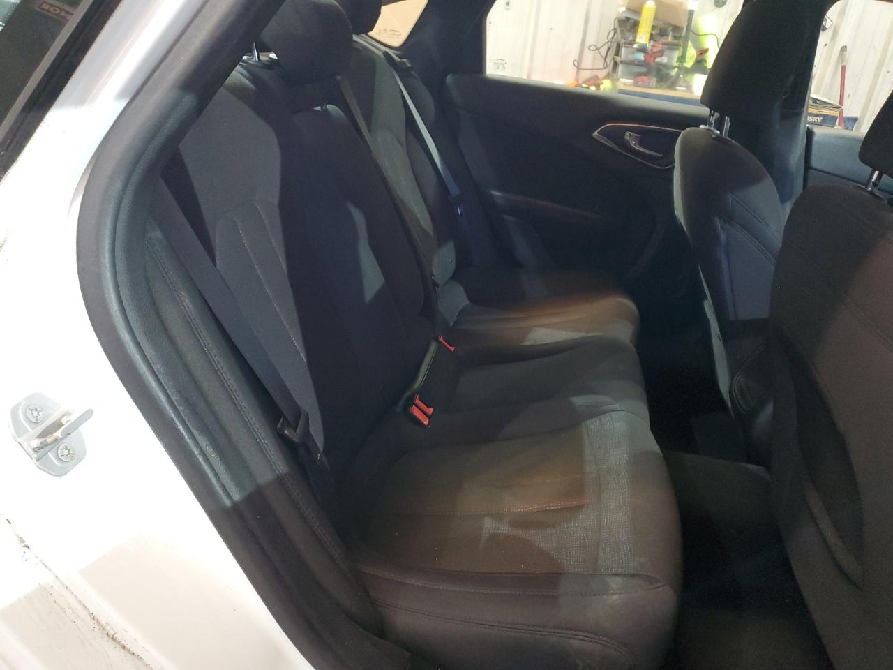 2015 Chrysler 200 - Image 11