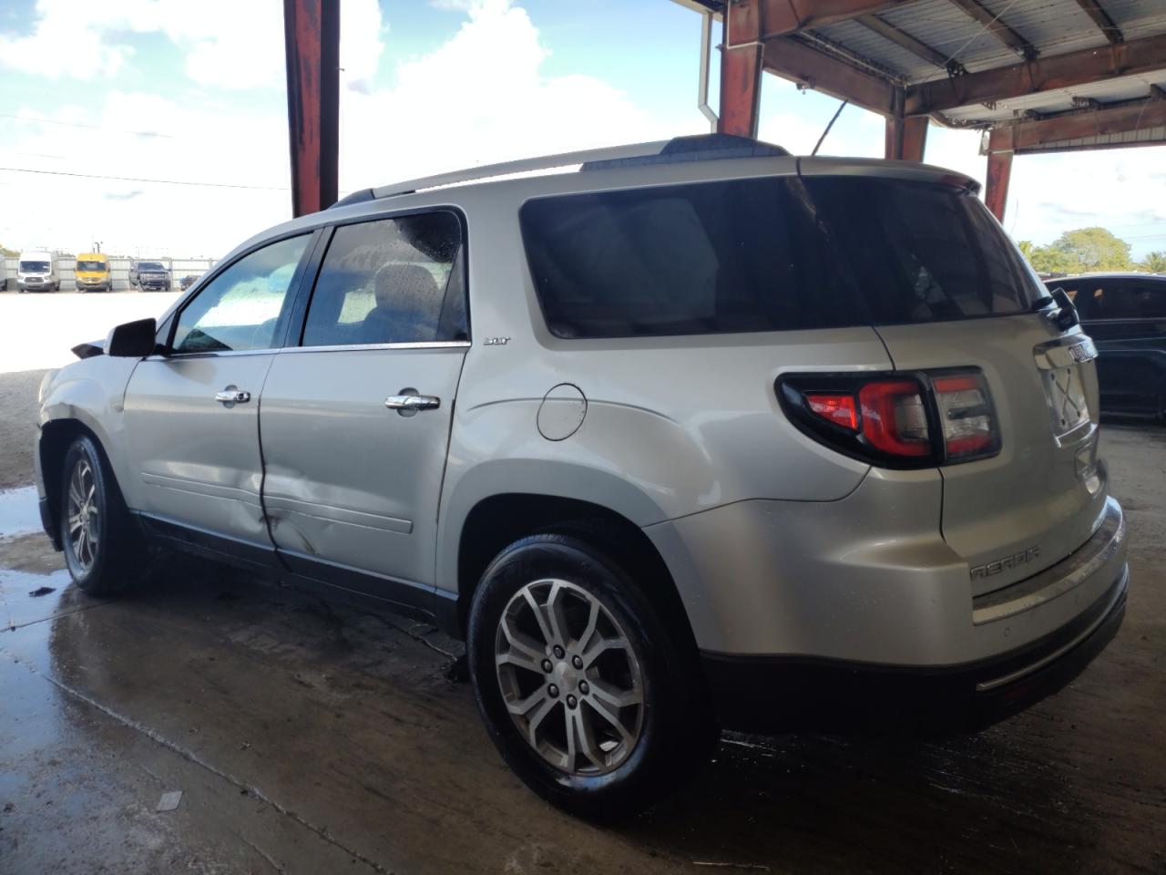 2015 GMC Acadia - Image 2