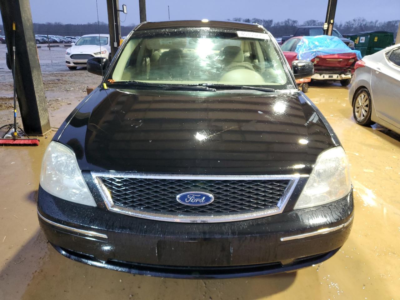 2005 Ford Five Hundred - Image 5