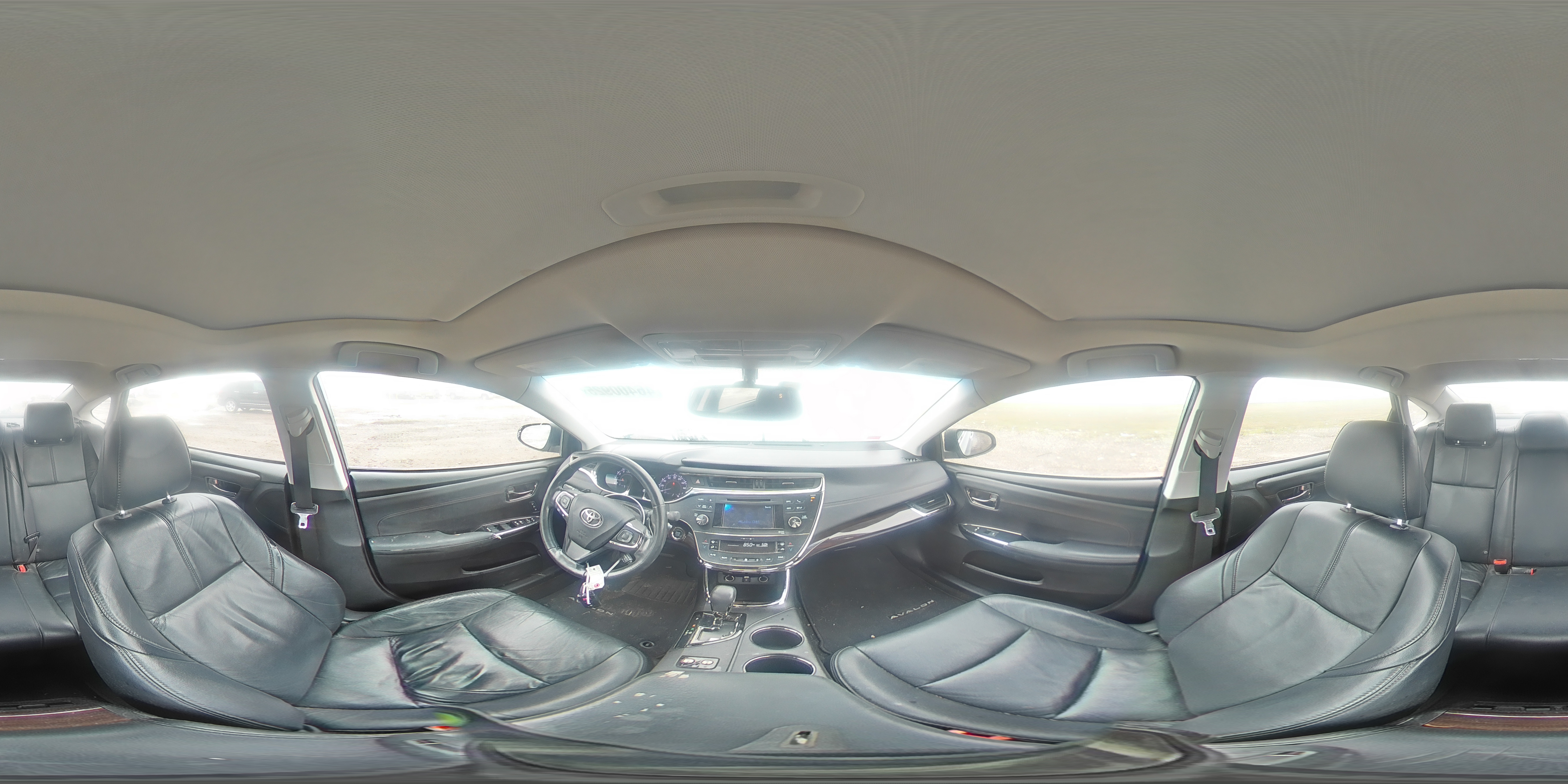 2013 Toyota Avalon - Image 12