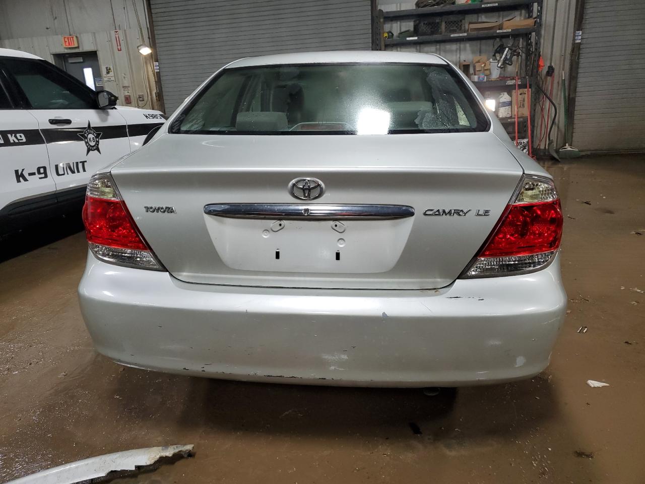 2006 Toyota Camry - Image 6