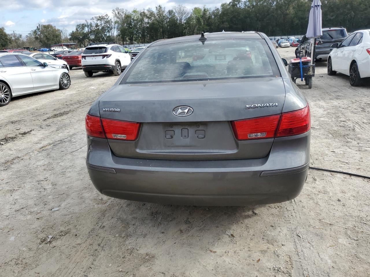 2009 Hyundai Sonata - Image 6