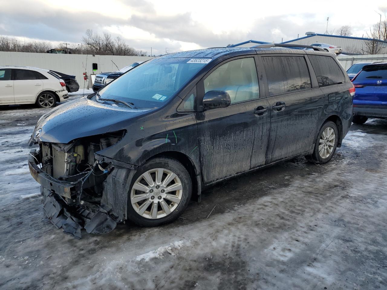 2014 Toyota Sienna - Image 1