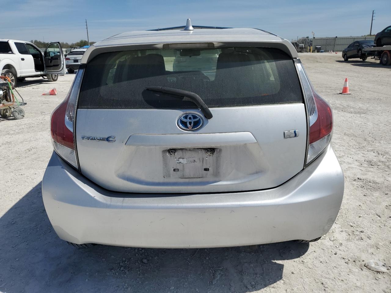 2015 Toyota Prius - Image 6