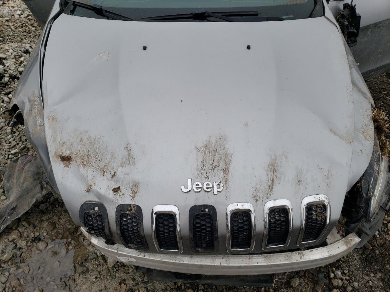 2016 Jeep Grand Cherokee - Image 13