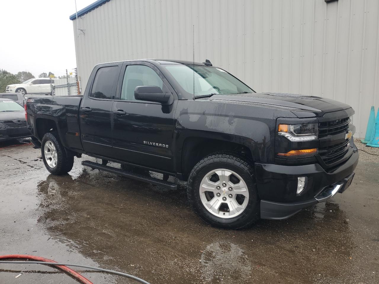 2017 Chevrolet Silverado - Image 4