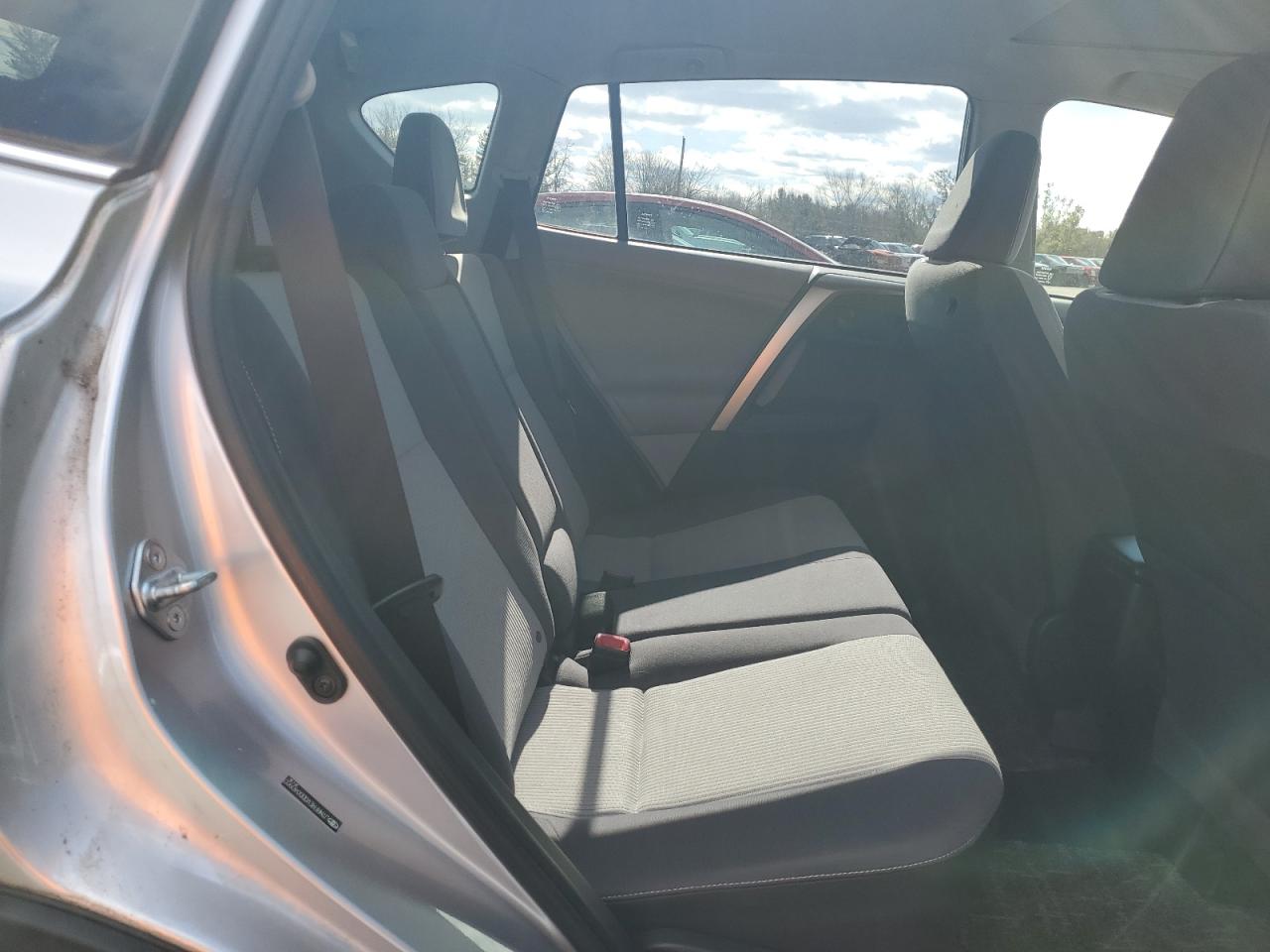 2013 Toyota RAV 4 - Image 11