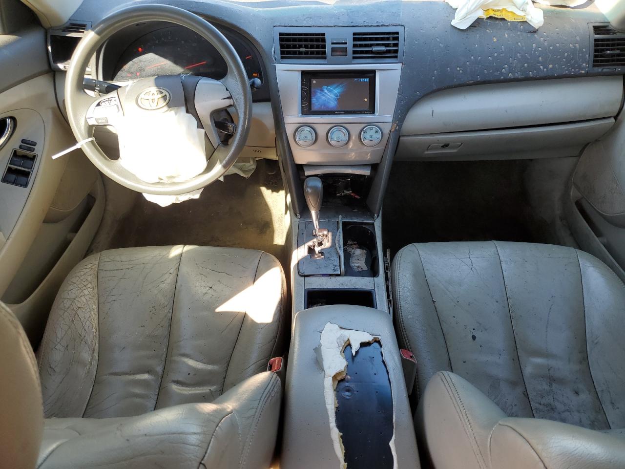 2009 Toyota Camry - Image 8