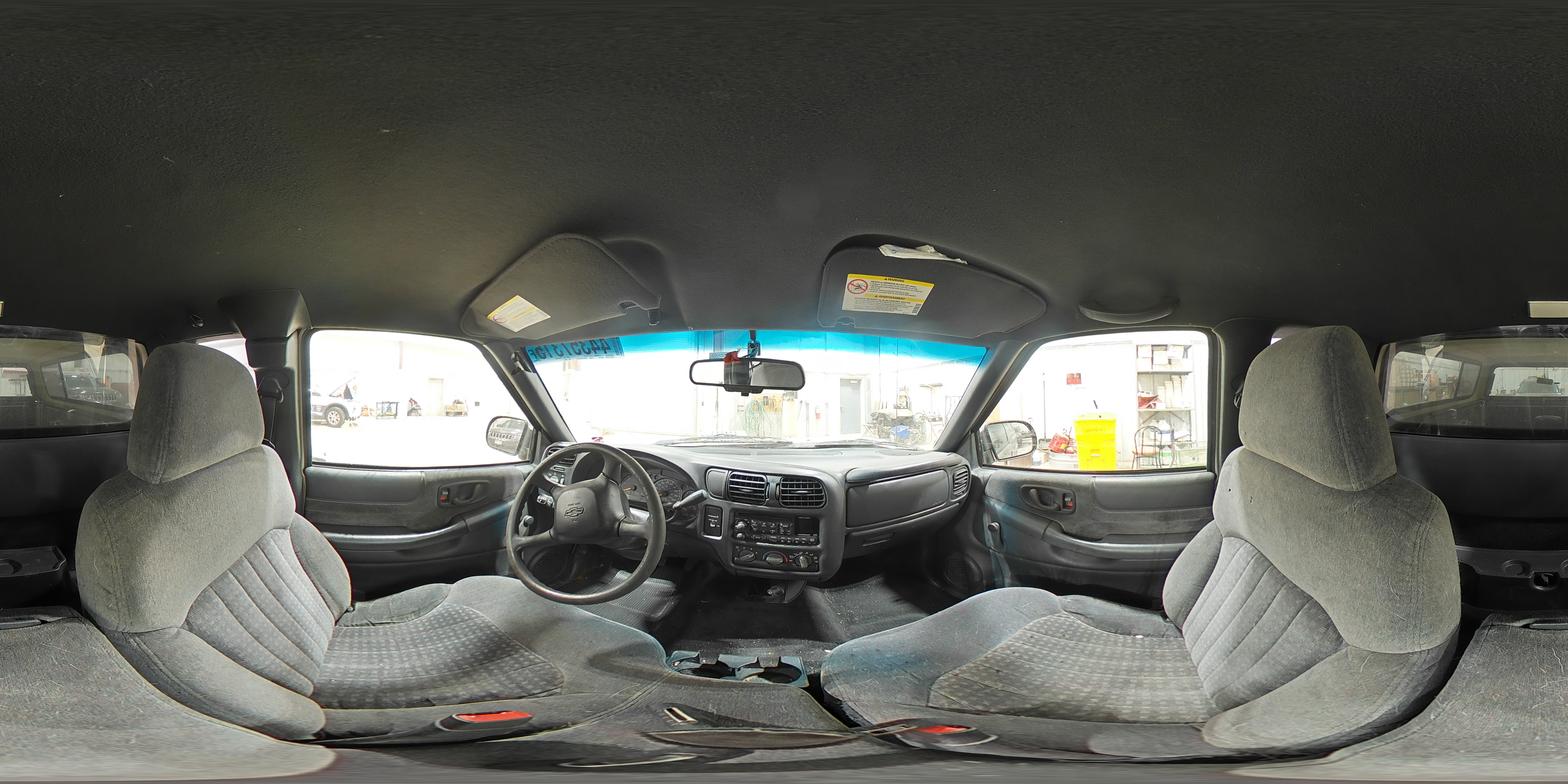 2001 Chevrolet S-10 Pickup - Image 12