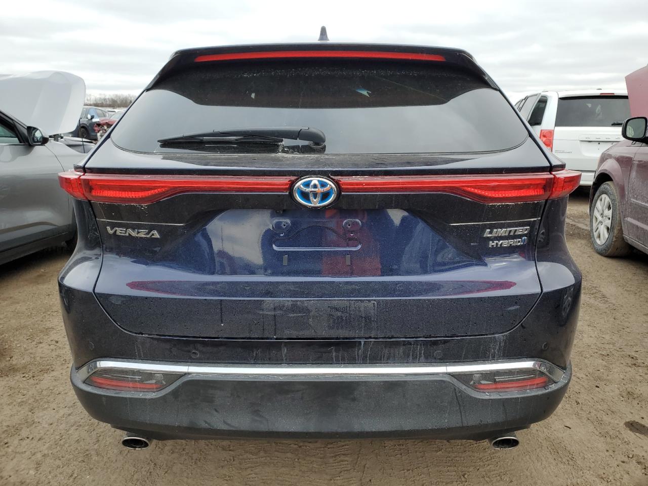 2021 Toyota Venza - Image 6