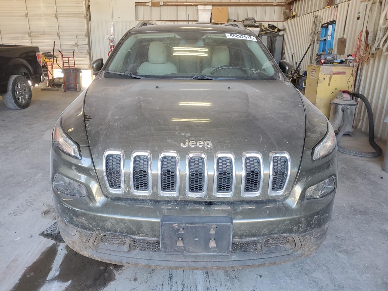 2016 Jeep Grand Cherokee - Image 5