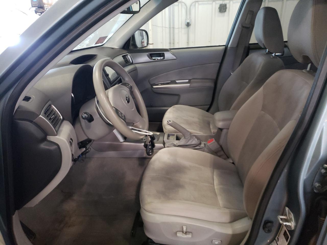 2010 Subaru Forester - Image 7