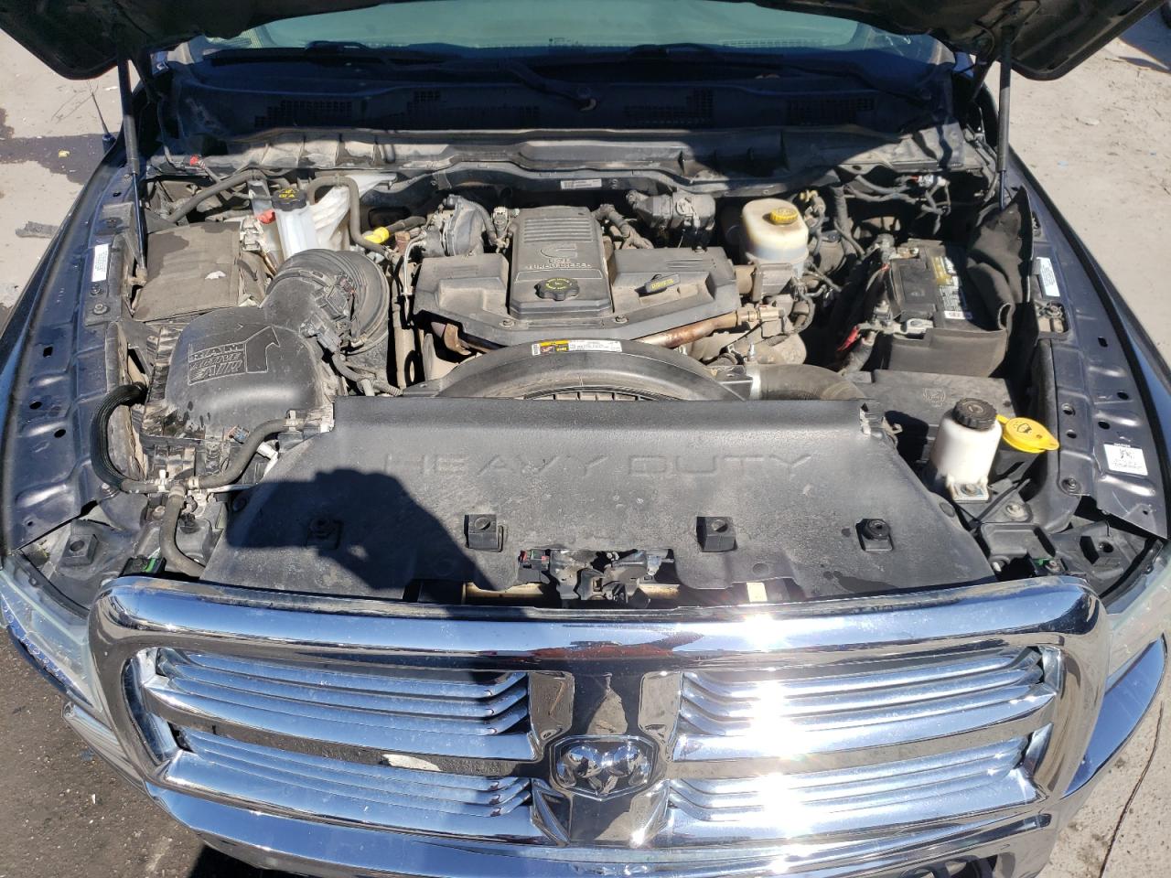 2014 RAM 3500 - Image 11