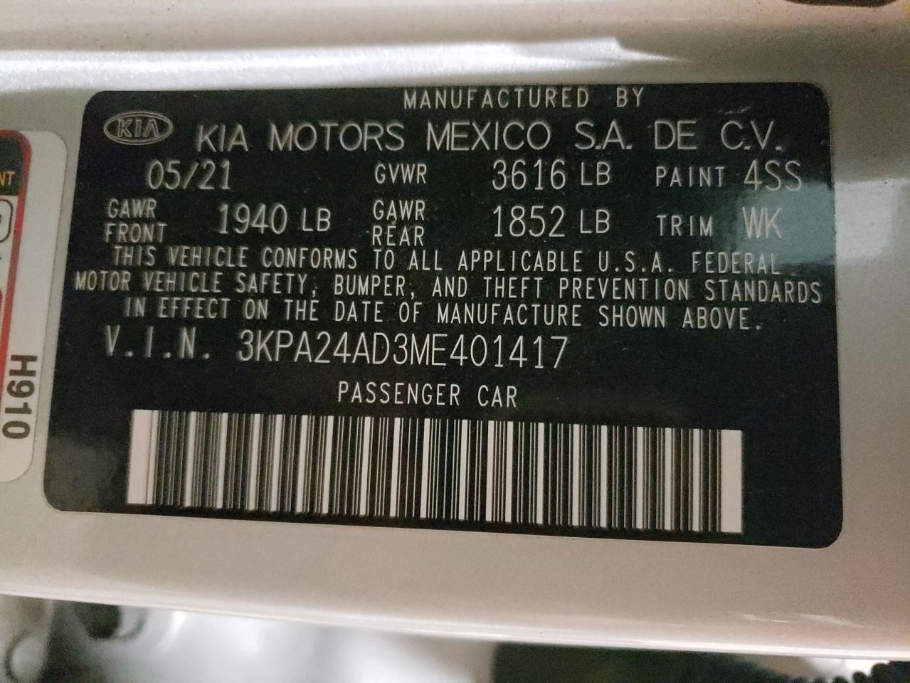 2021 Kia Rio - Image 12