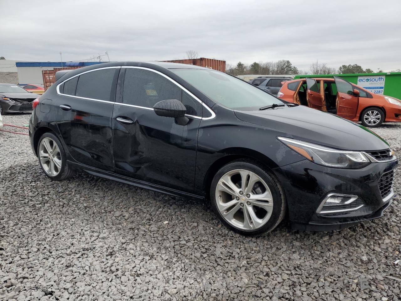 2018 Chevrolet Cruze - Image 4