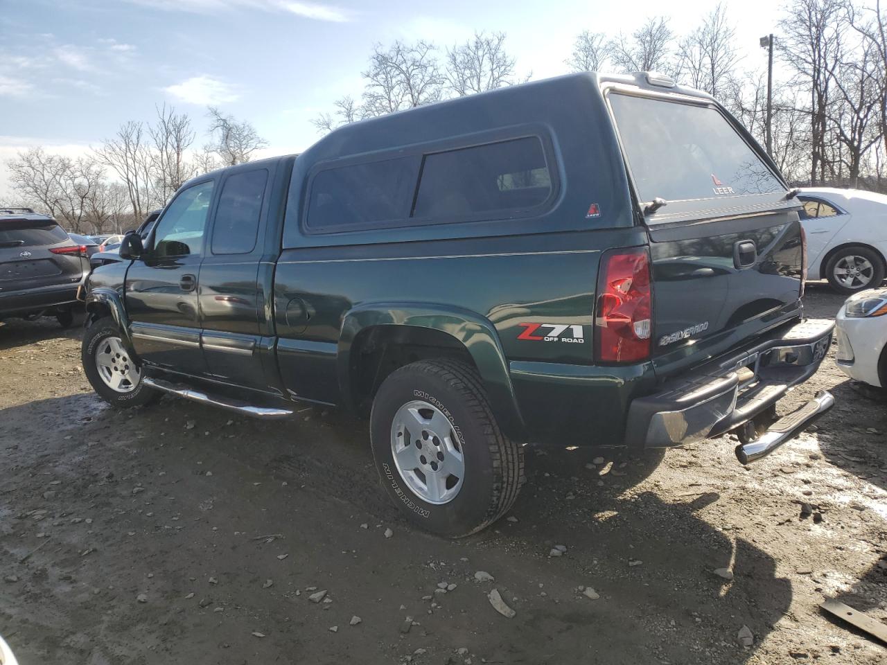 2006 Chevrolet Silverado - Image 2