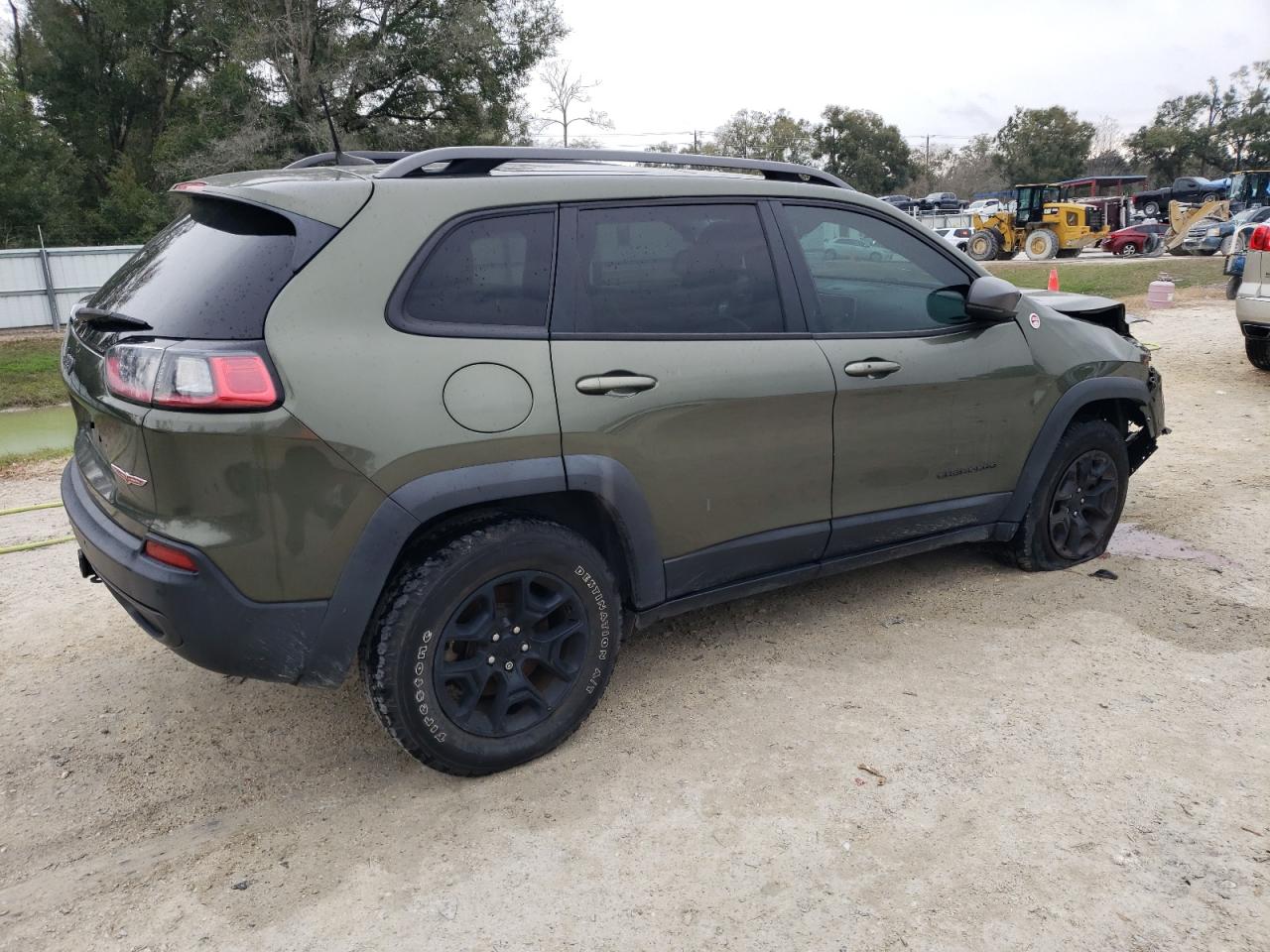 2020 Jeep Cherokee - Image 3
