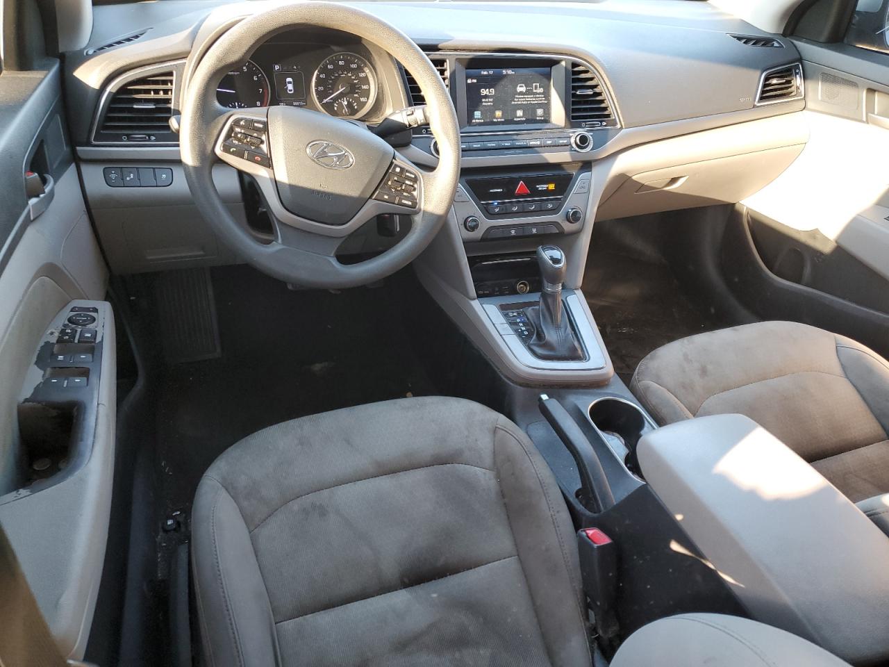 2018 Hyundai Elantra - Image 8