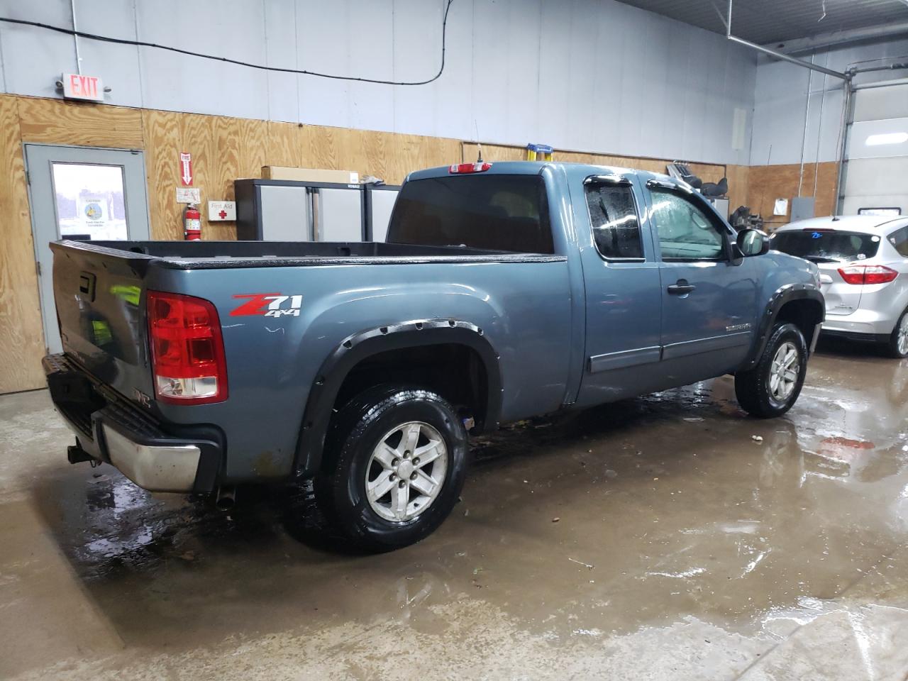 2012 GMC Sierra - Image 3