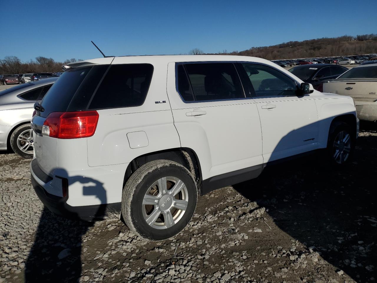 2016 GMC Terrain - Image 3