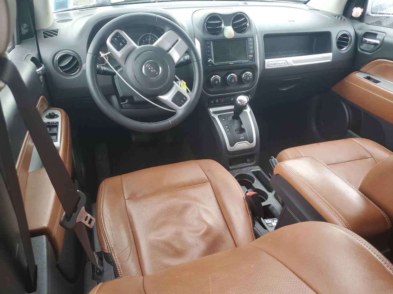 2016 Jeep Compass - Image 8