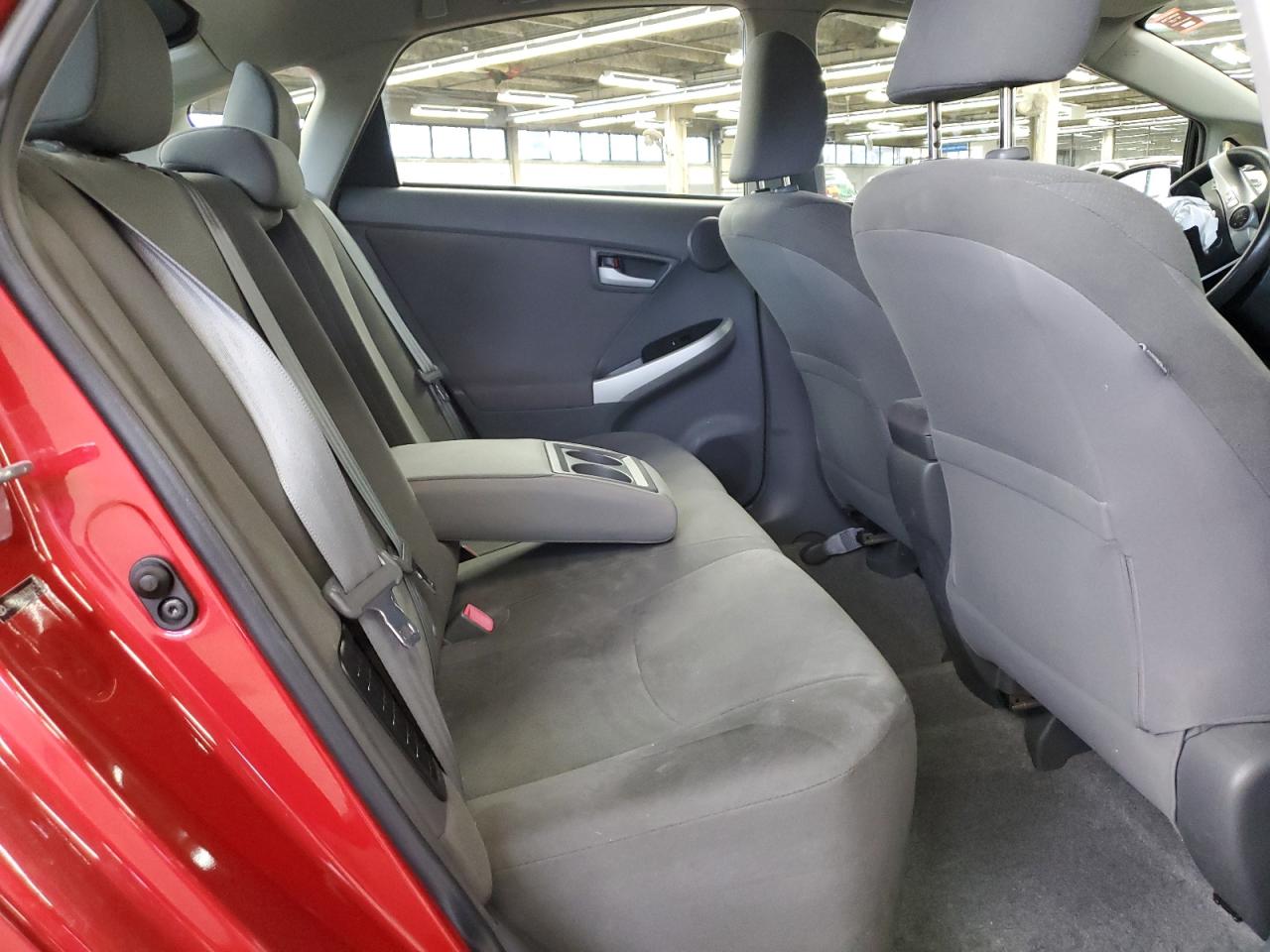 2010 Toyota Prius - Image 11