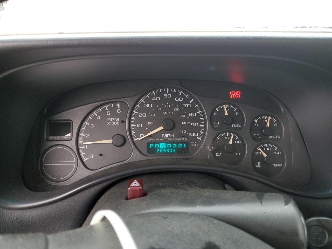 2002 Chevrolet Silverado C1500 VIN: 1GCEC14V12Z305032 Lot: 46584315