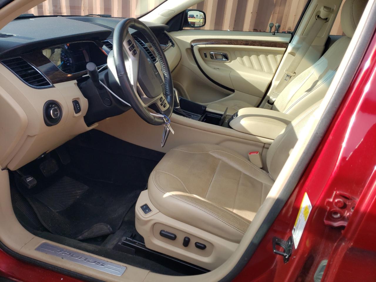 2014 Ford Taurus - Image 7