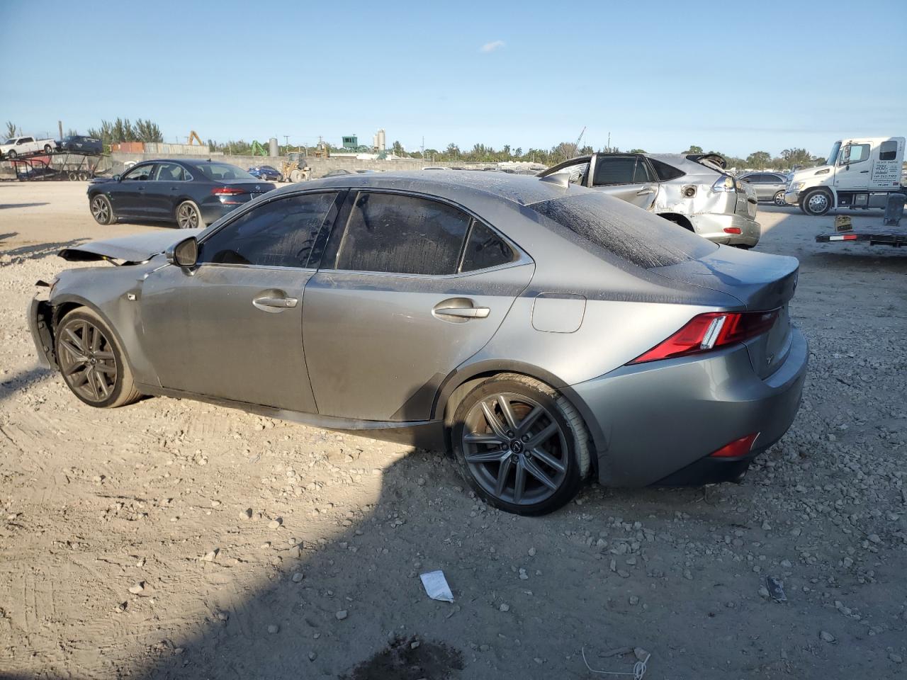 2016 Lexus IS - Image 2