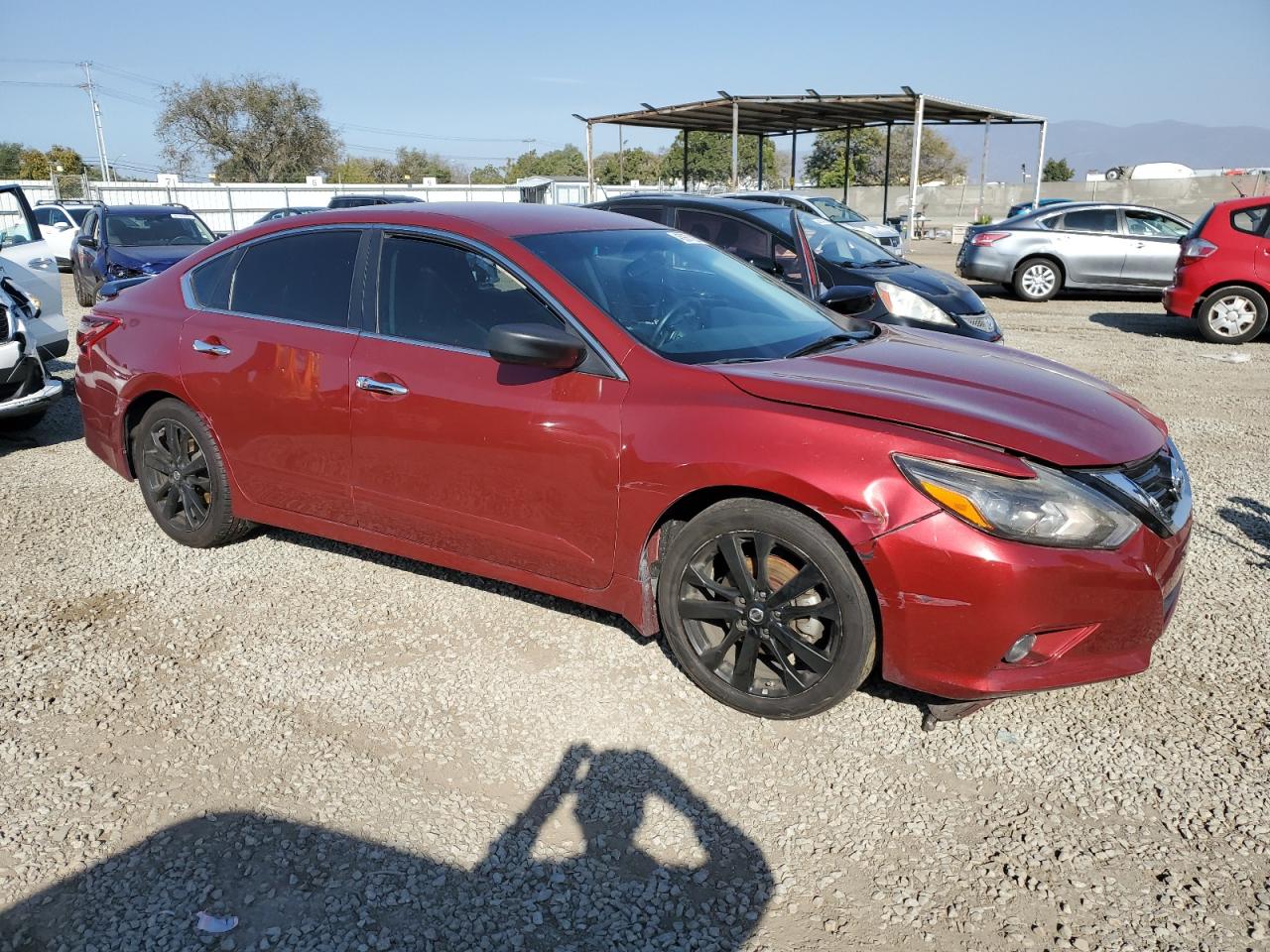 2017 Nissan Altima - Image 4