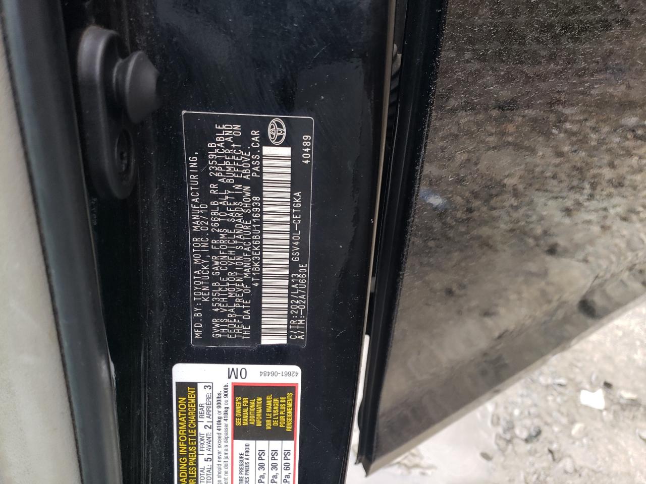 2011 Toyota Camry - Image 12