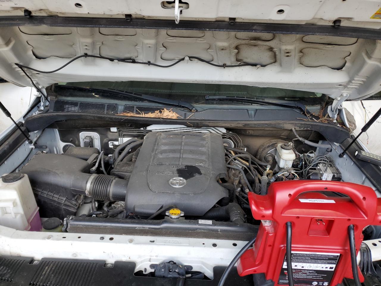 2017 Toyota Tundra - Image 11