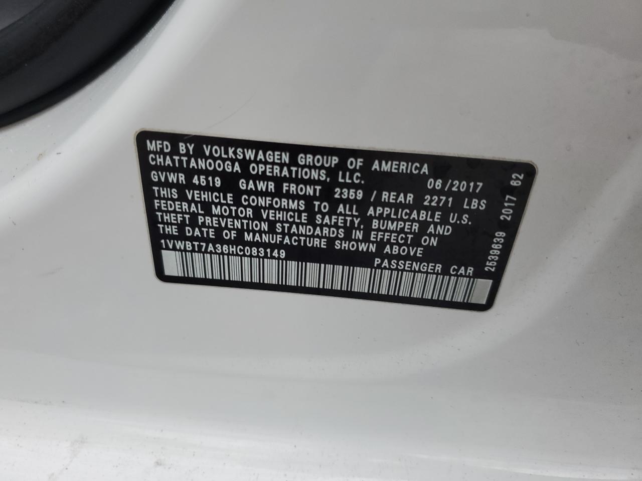 2017 Volkswagen Passat - Image 15