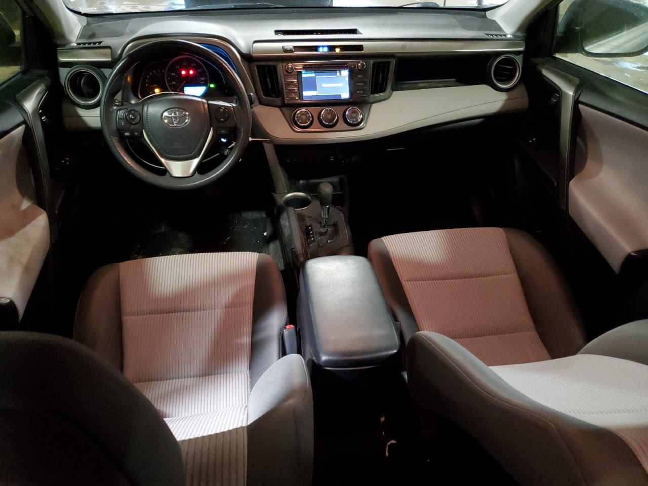 2015 Toyota RAV 4 - Image 8