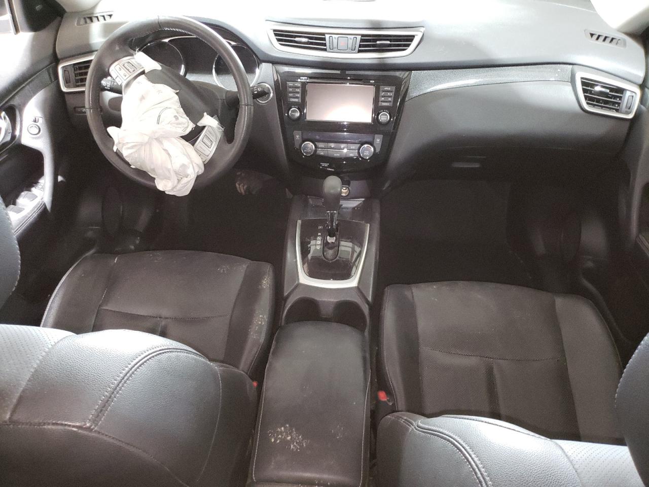 2015 Nissan Rogue - Image 8