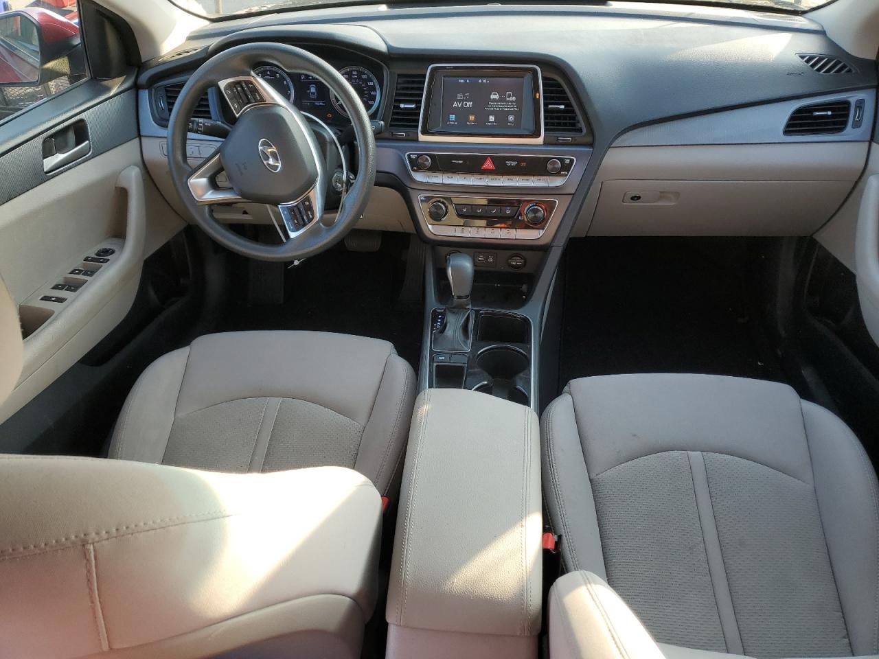 2018 Hyundai Sonata - Image 8