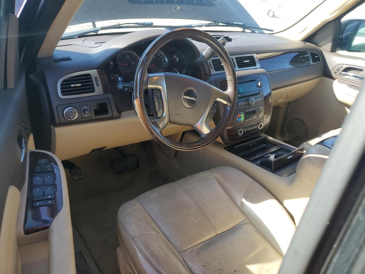 2007 GMC Yukon - Image 8