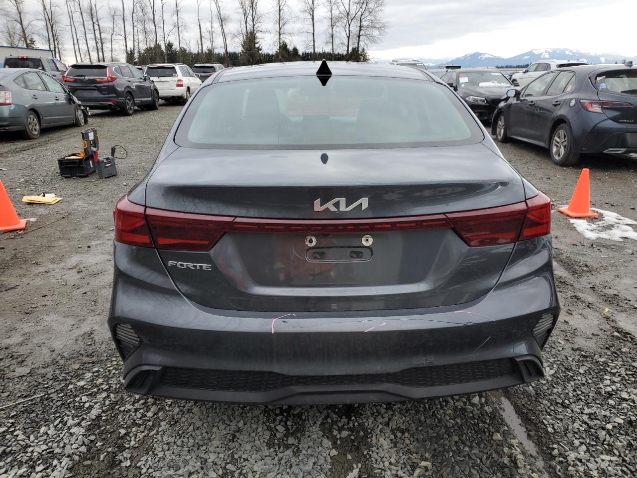 2023 Kia Forte - Image 6