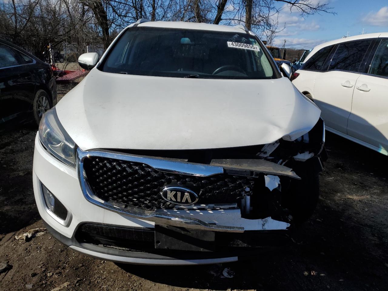 2017 Kia Sorento - Image 5