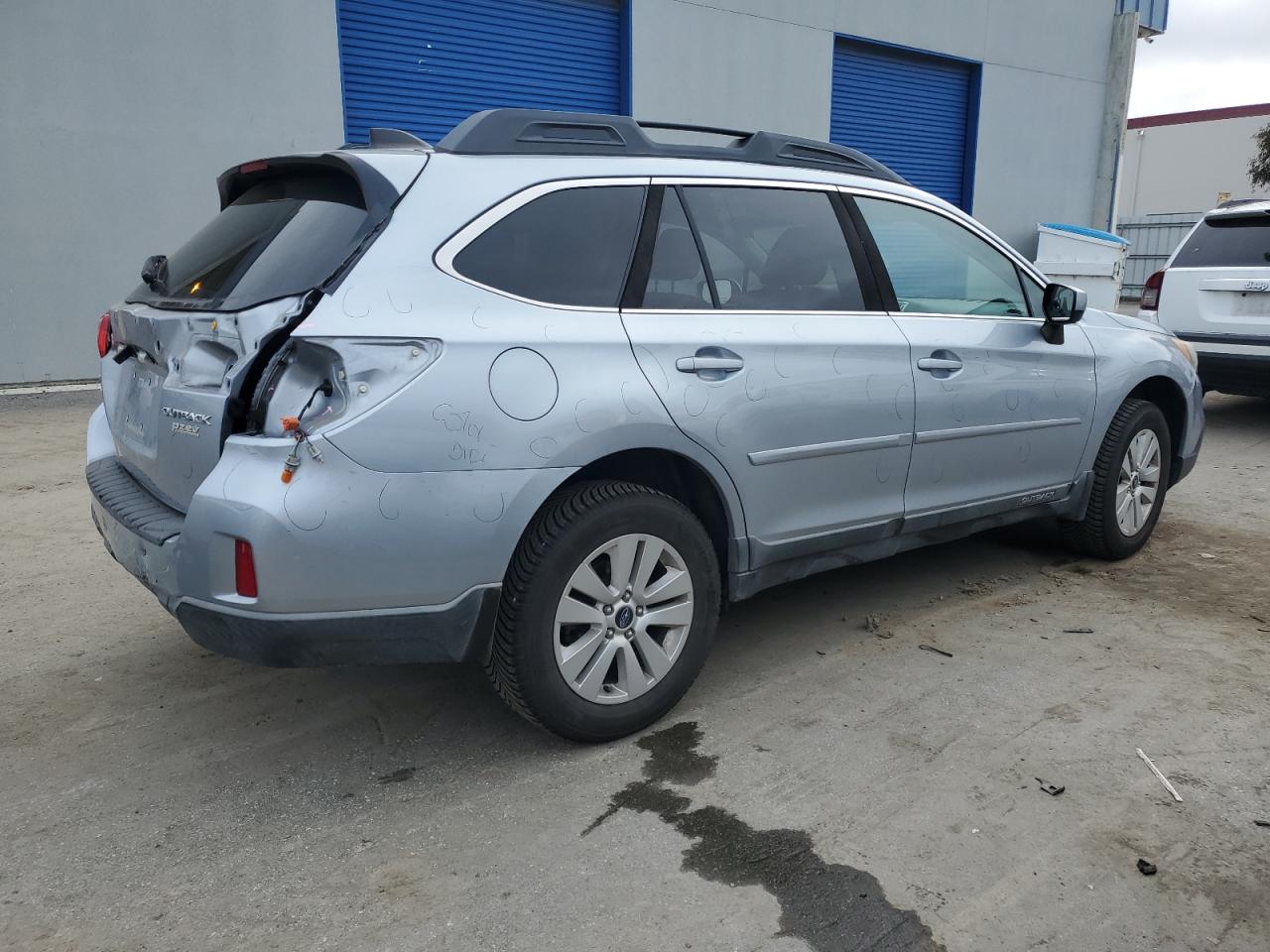 2017 Subaru Outback - Image 3