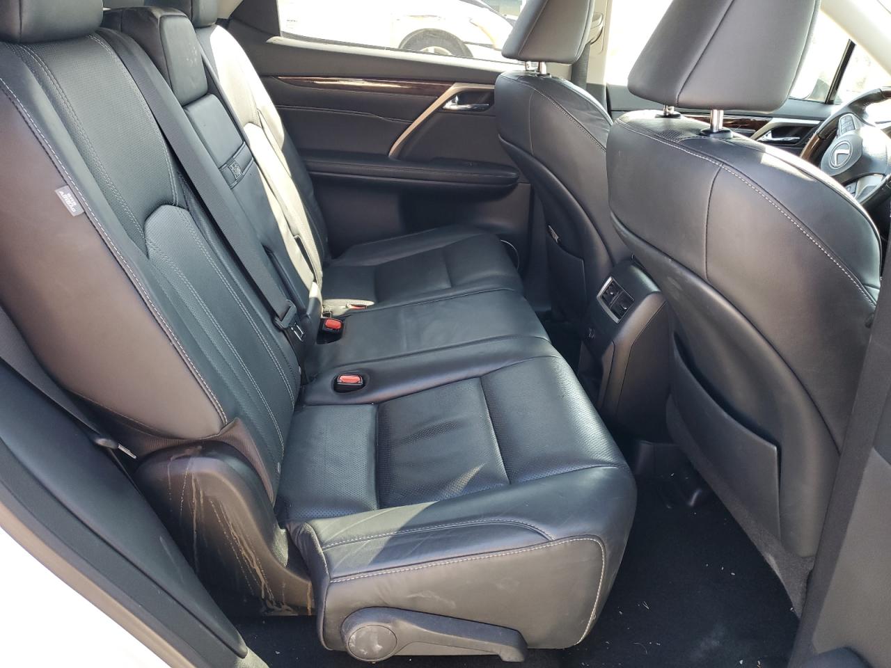 2016 Lexus RX - Image 11