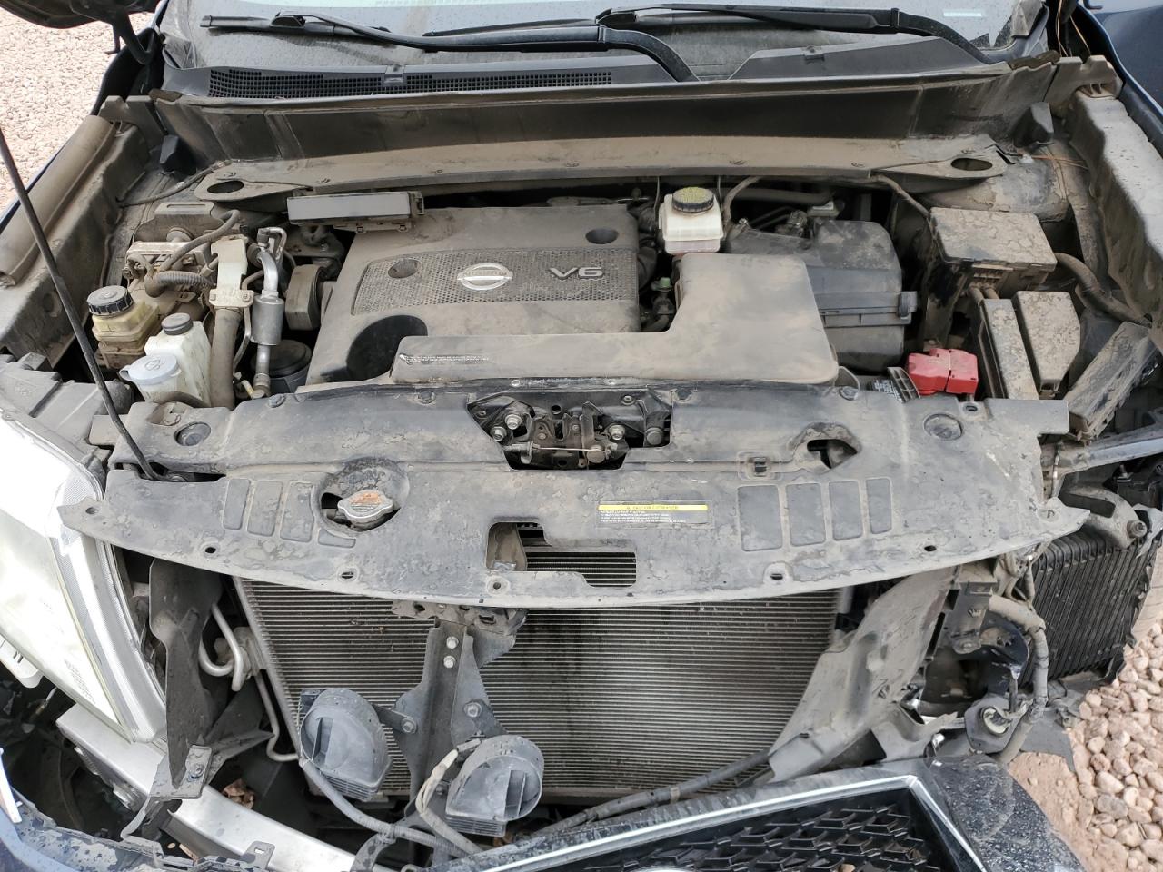 2015 Nissan Pathfinder - Image 12