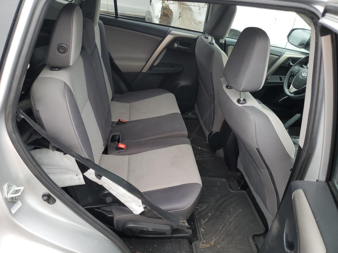 2014 Toyota RAV 4 - Image 11